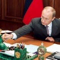 На второй день пребывания на посту Президента РФ, Владимир Путин подписал Указ о совершенствовании российского здравоохранения